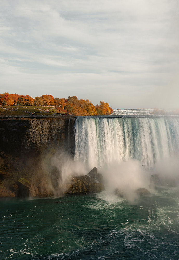 Chutes du Niagara en automne, Ontario, Canada