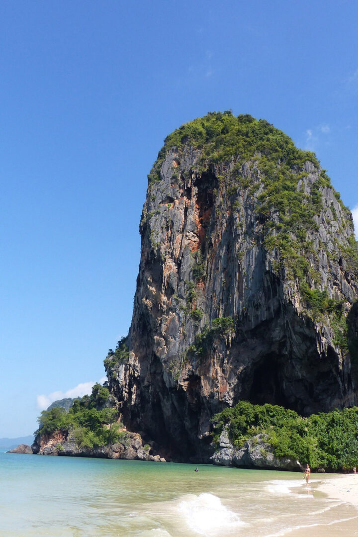 Détente en bord de mer à Krabi