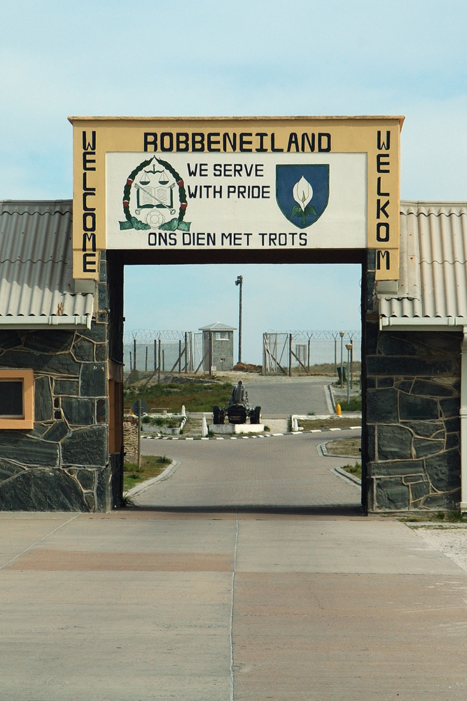 Direction de Robben Island et Table Mountain