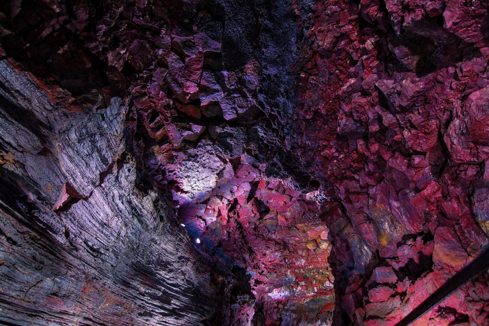 Visiter une chambre magmatique