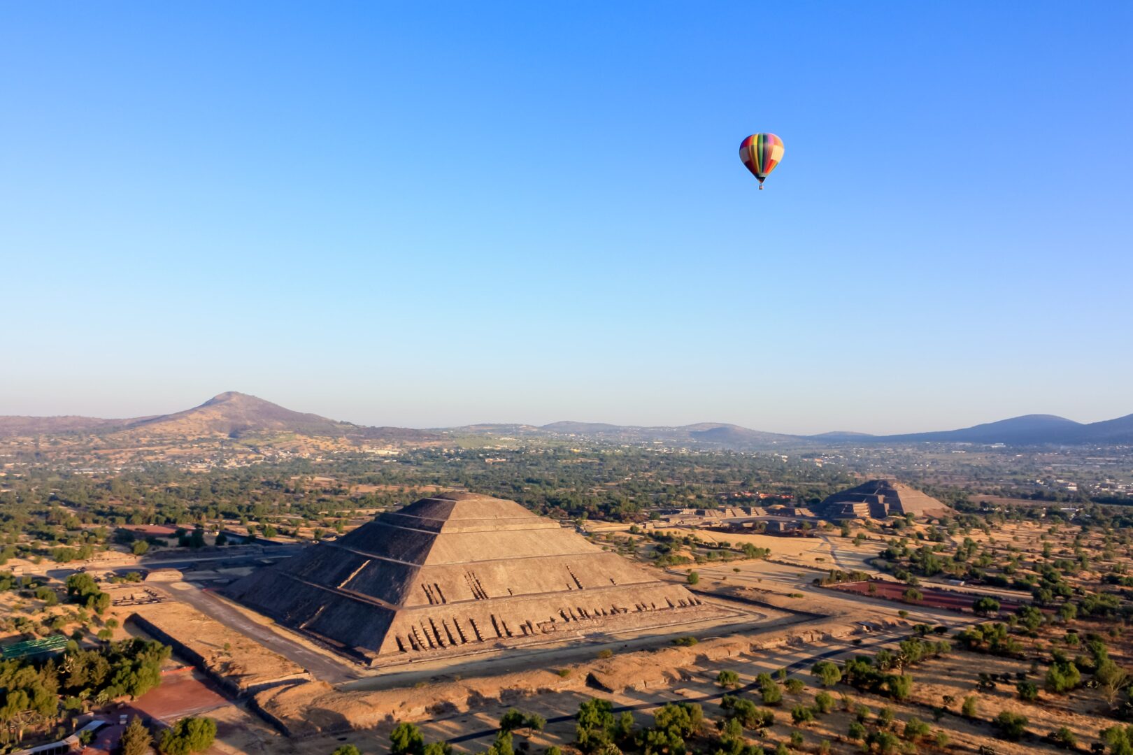 Vol au dessus de Teotihuacan