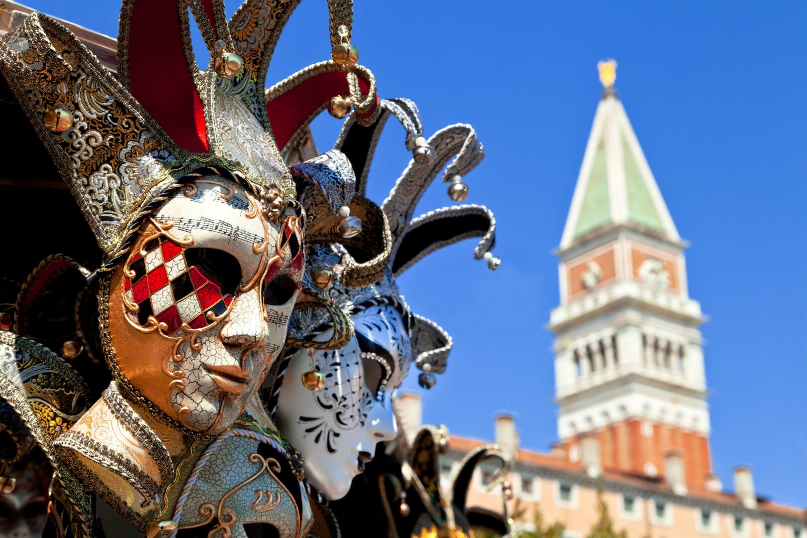 Dans le secret des costumes du Carnaval