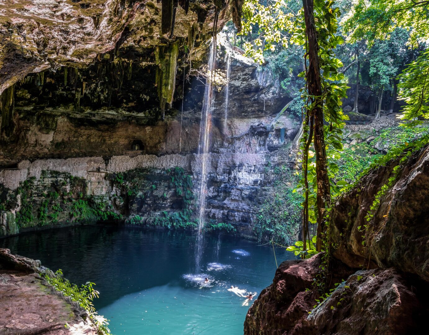 Baignade dans un cenote