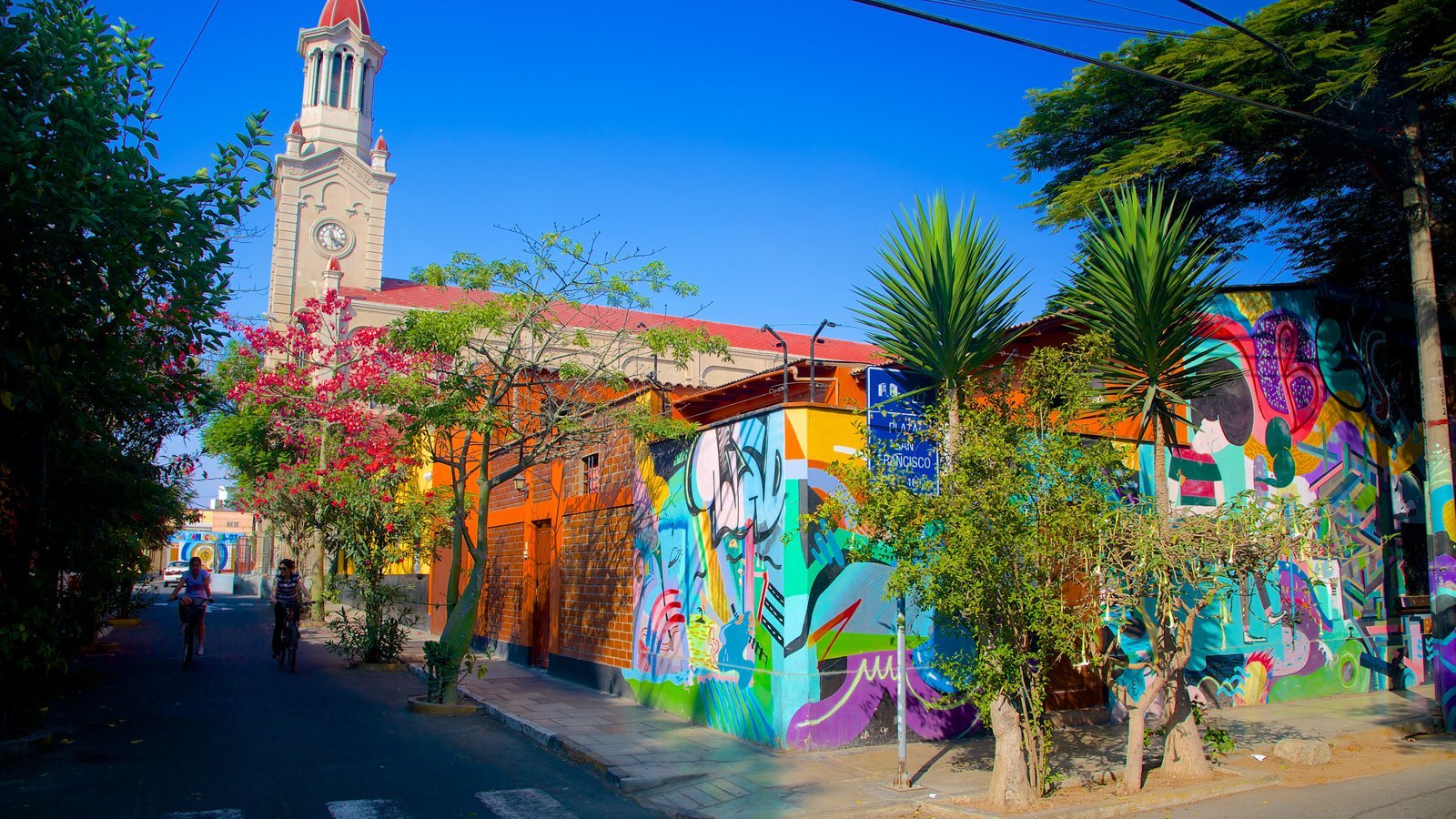 Avec un graffeur dans les rues de Barranco