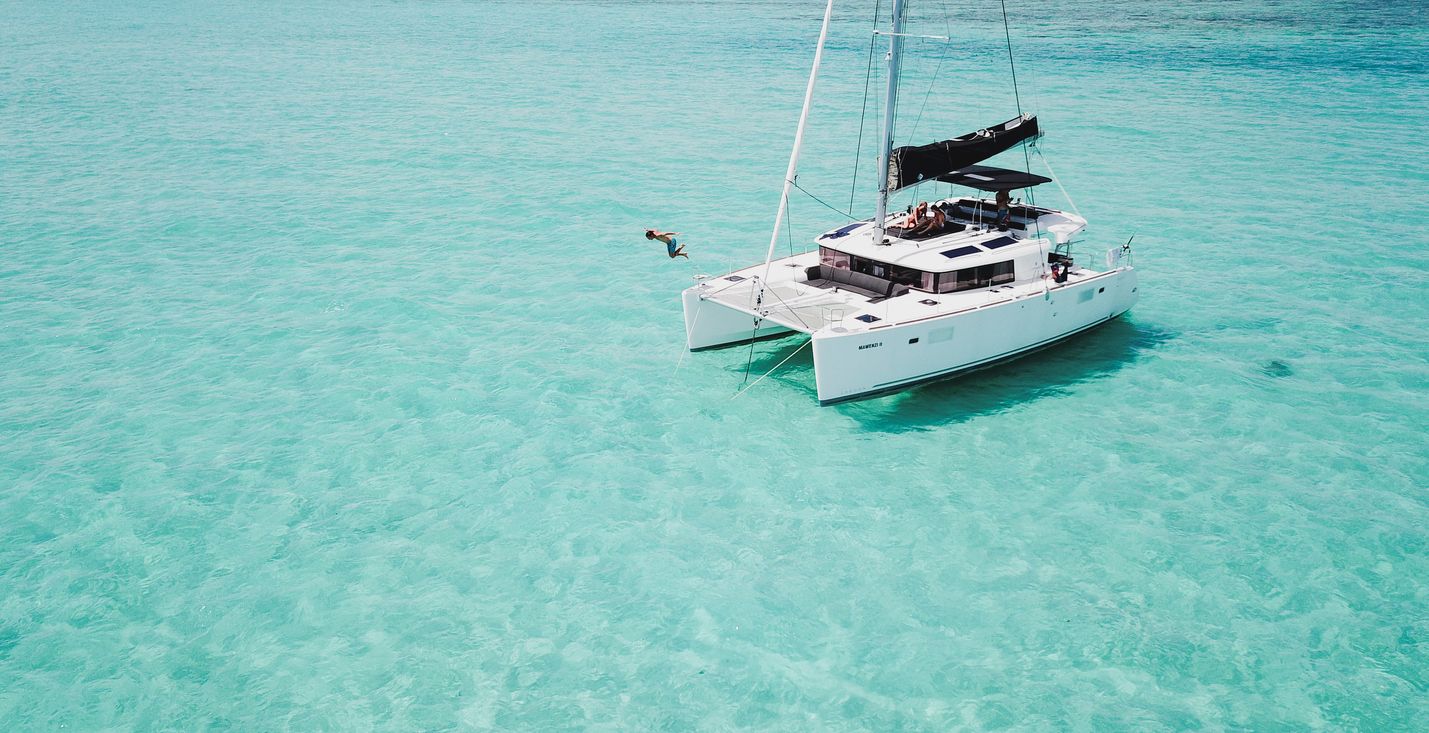 Nuit dans les îles du nord en catamaran privatisé
