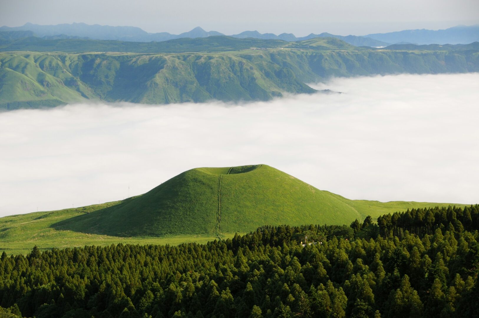 Randonnée au cœur du Mont Aso, volcan sacré de Kyushu