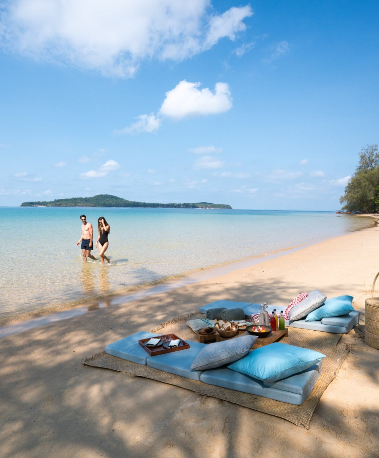 Krabey Island, Cambodge – Une parenthèse insulaire signée Continents Insolites, entre villas en pleine jungle, piscine privée et horizon infini.