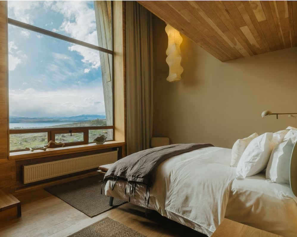 continentsinso-68fcec8930028-w1468h976x0y3-27f07f0e