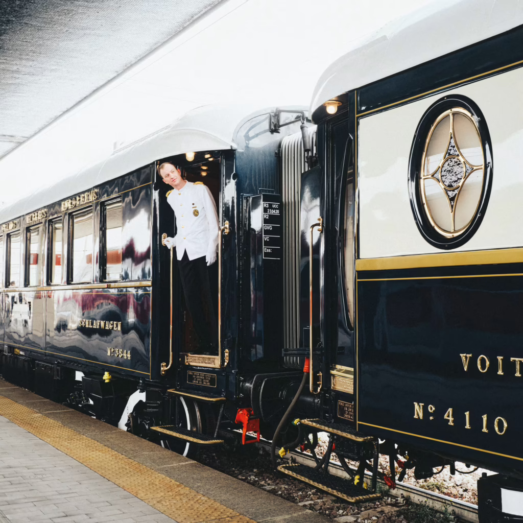 Voyage à bord du Venice Simplon-Orient-Express : une échappée entre art du voyage et Biennale de Venise