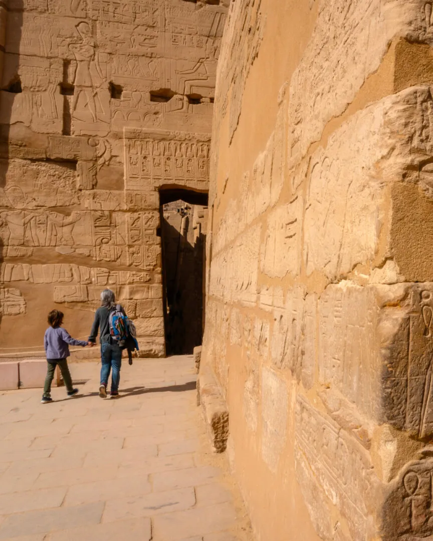 Louxor : Secrets de momification et magie des temples