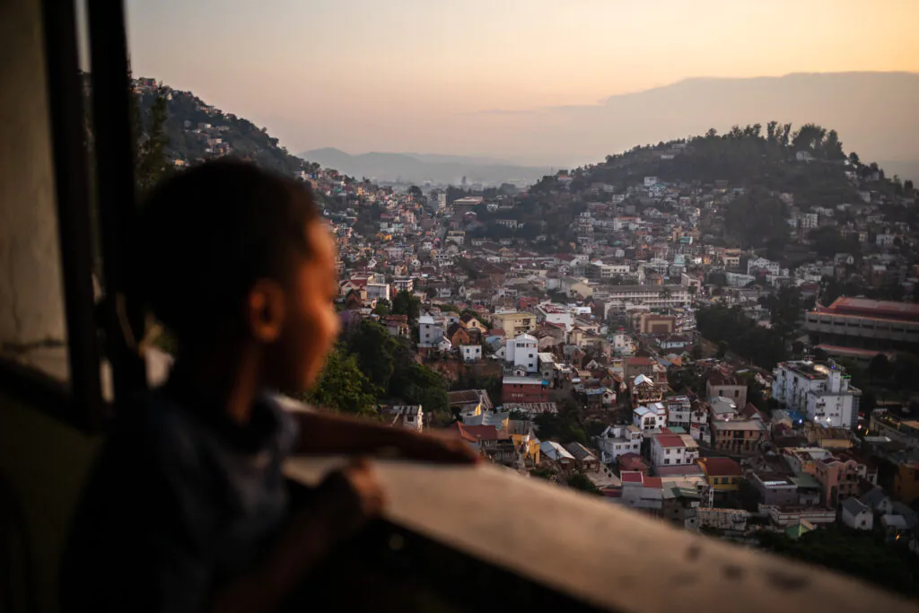 Madagascar autrement : voyager avec le regard de deux photographes documentaires, Thomas Cytrynowicz et Émilie Tricot