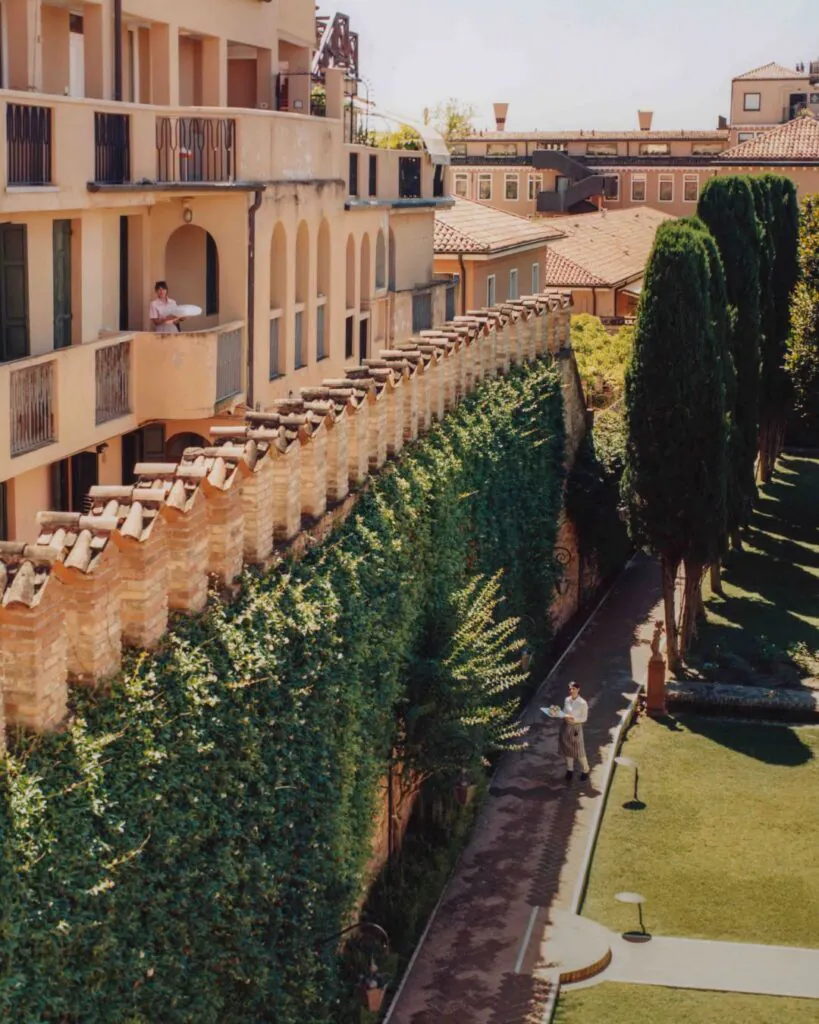 Voyage à bord du Venice Simplon-Orient-Express : une échappée entre art du voyage et Biennale de Venise