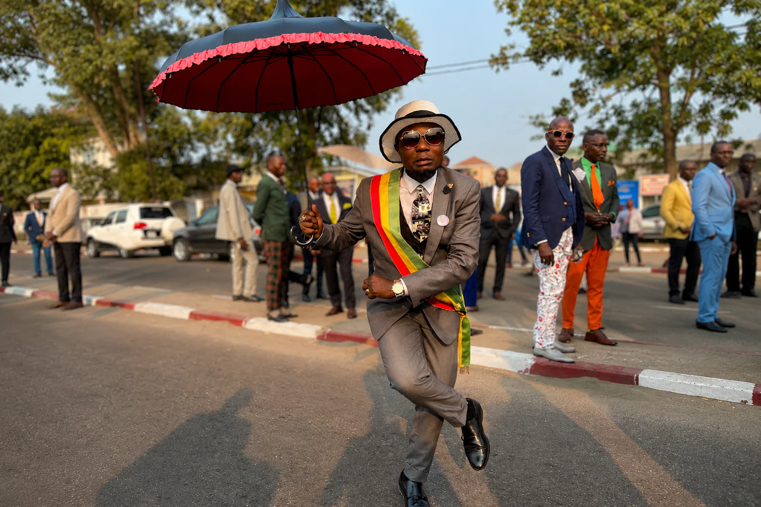 Les Sapeurs : figures de style et patrimoine vivant